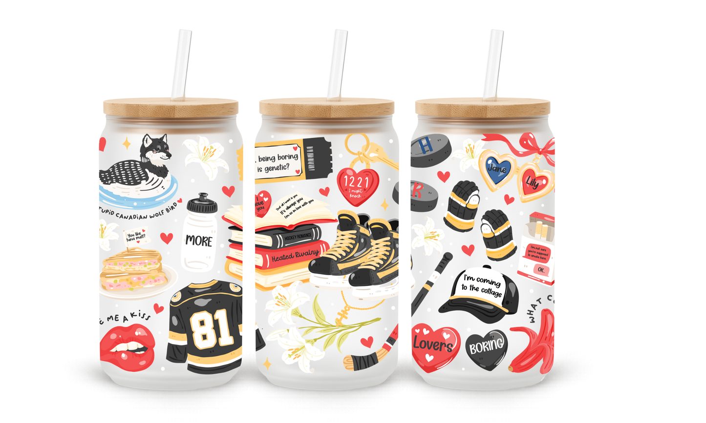 GOLDEN RIVALS HOCKEY ROMANCE - KUBEK SZKLANY ZDOBIONY ZE SŁOMKĄ I POKRYWKĄ