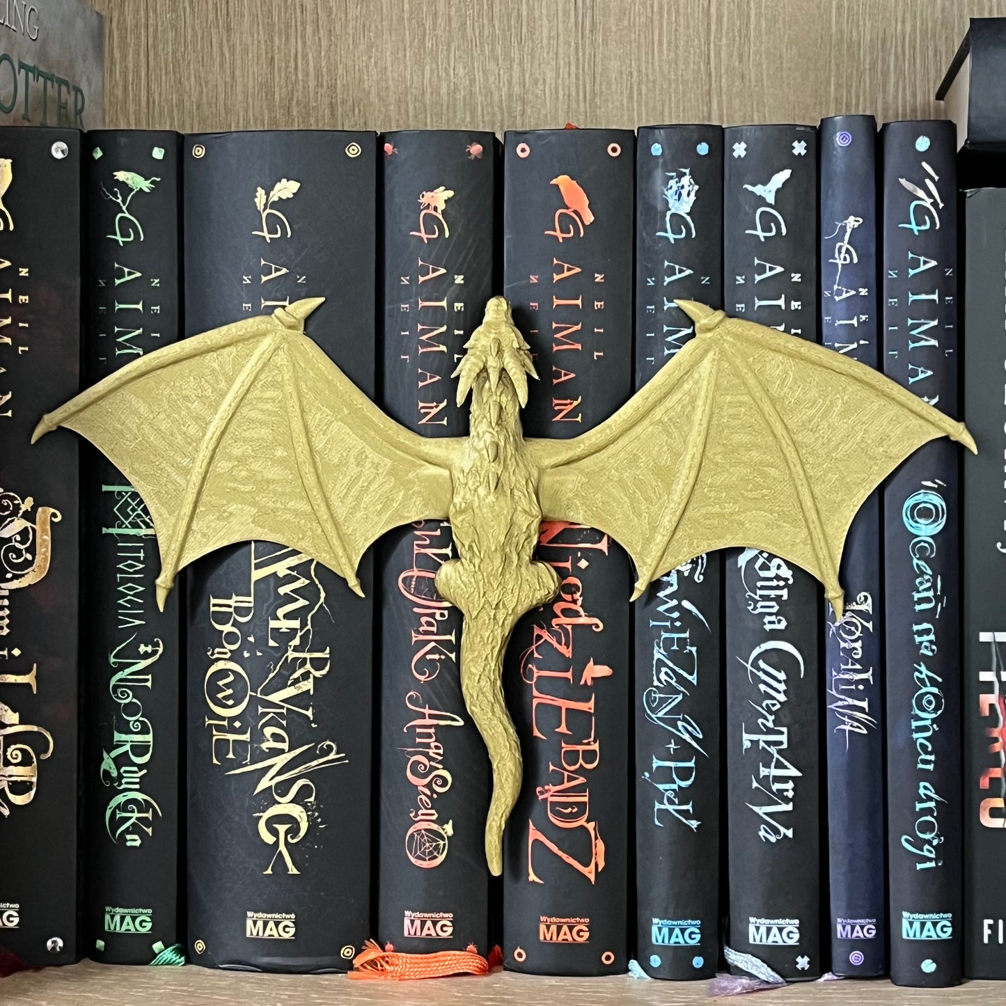 Smok Strażnik – Fantasy Book Nook | Dekoracja do biblioteczki