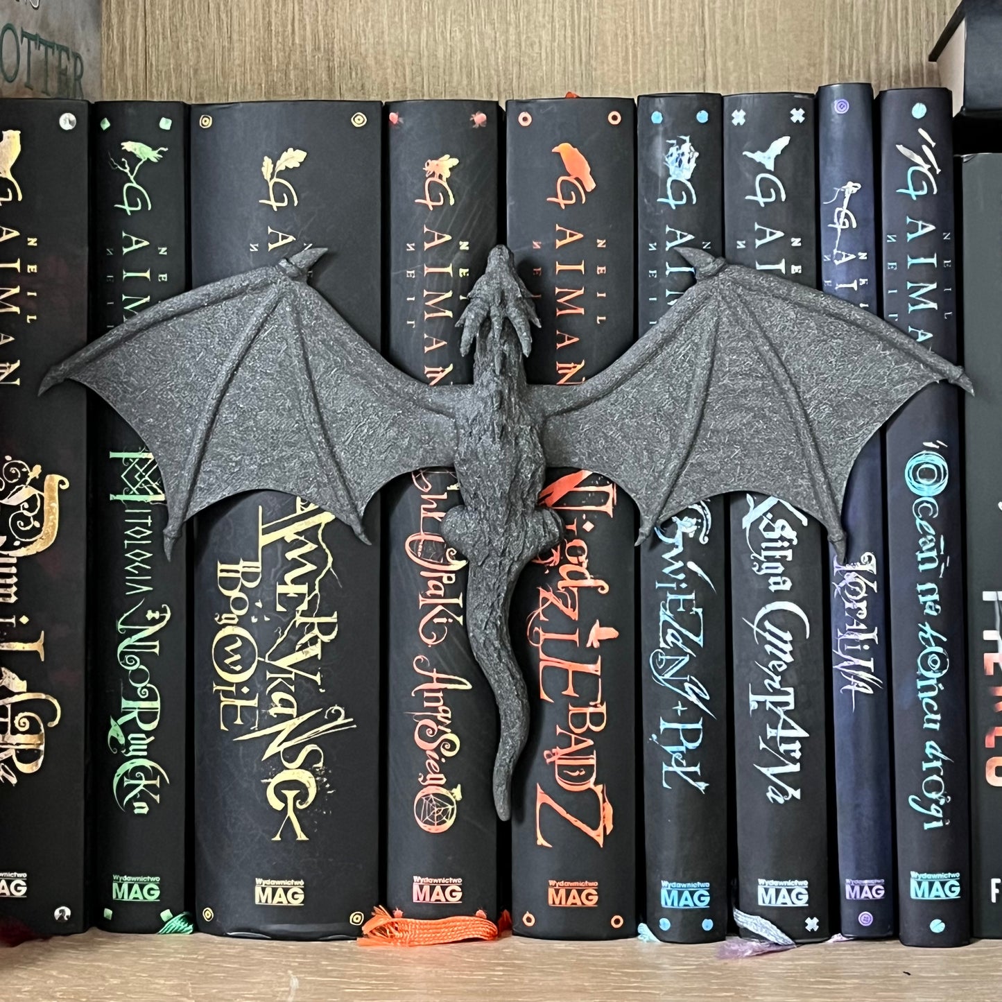 Smok Strażnik – Fantasy Book Nook | Dekoracja do biblioteczki
