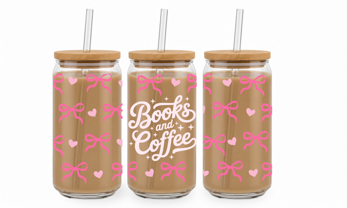 BOOKS AND COFFEE PINK - KUBEK SZKLANY ZE SŁOMKĄ I POKRYWKĄ