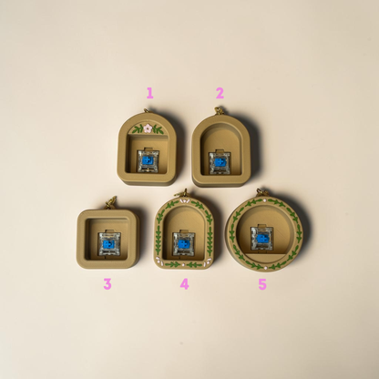 Mini biblioteczka – charms brelok fidget kliker dla miłośników książek
